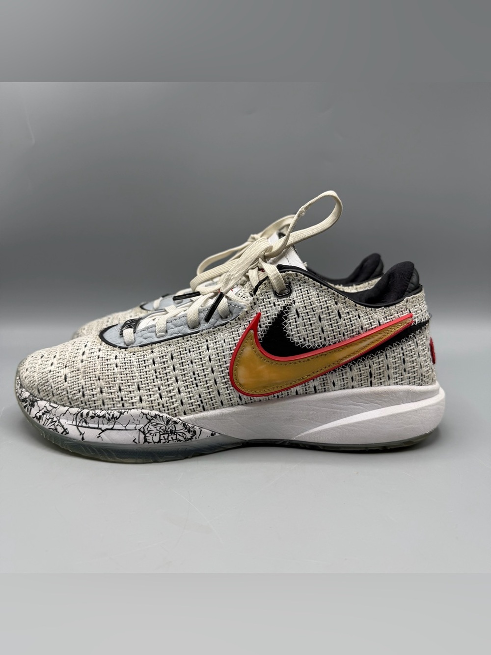 Nike LeBron XX The Debut Men Size 8.5 XX Pink Diamond Collection